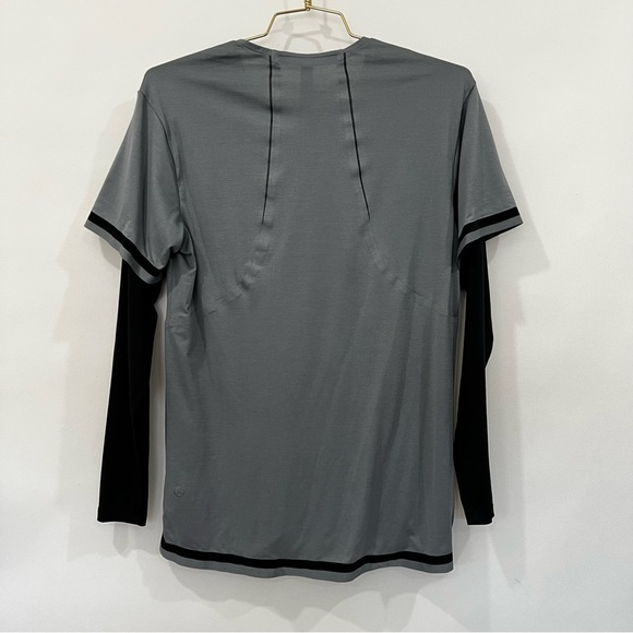 Lululemon Fast and Free Long Sleeve Size Small Gray/Black Long Sleeve - Picture 2 of 7